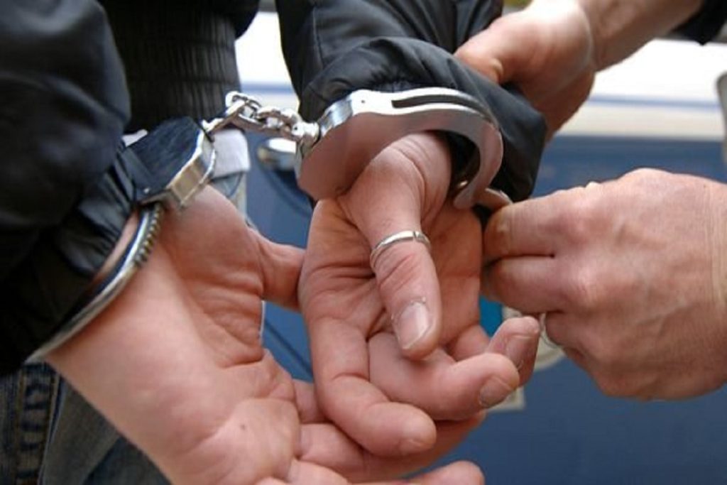 quattro rapine gioielleria anziano orologio negozio pizzeria accoltellatore comunità Latitante arrestato marocchino Tonale