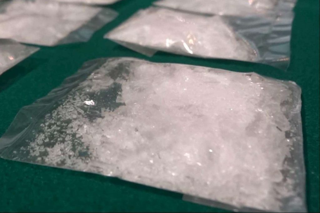 arrestati due spacciatori cinesi 5000 dosi di shaboo