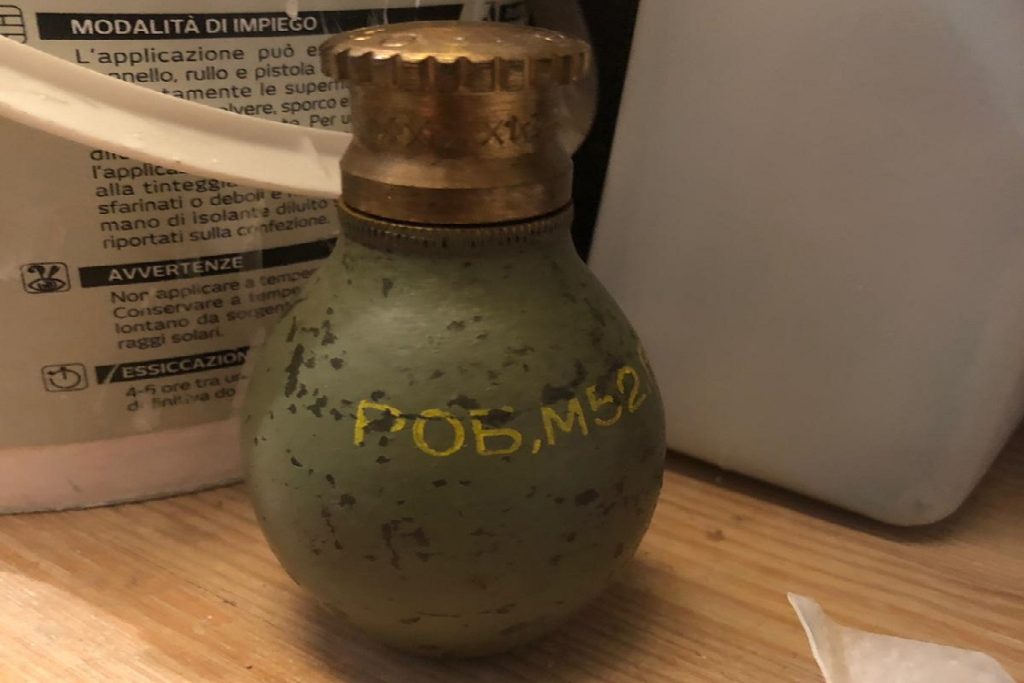 bomba a mano