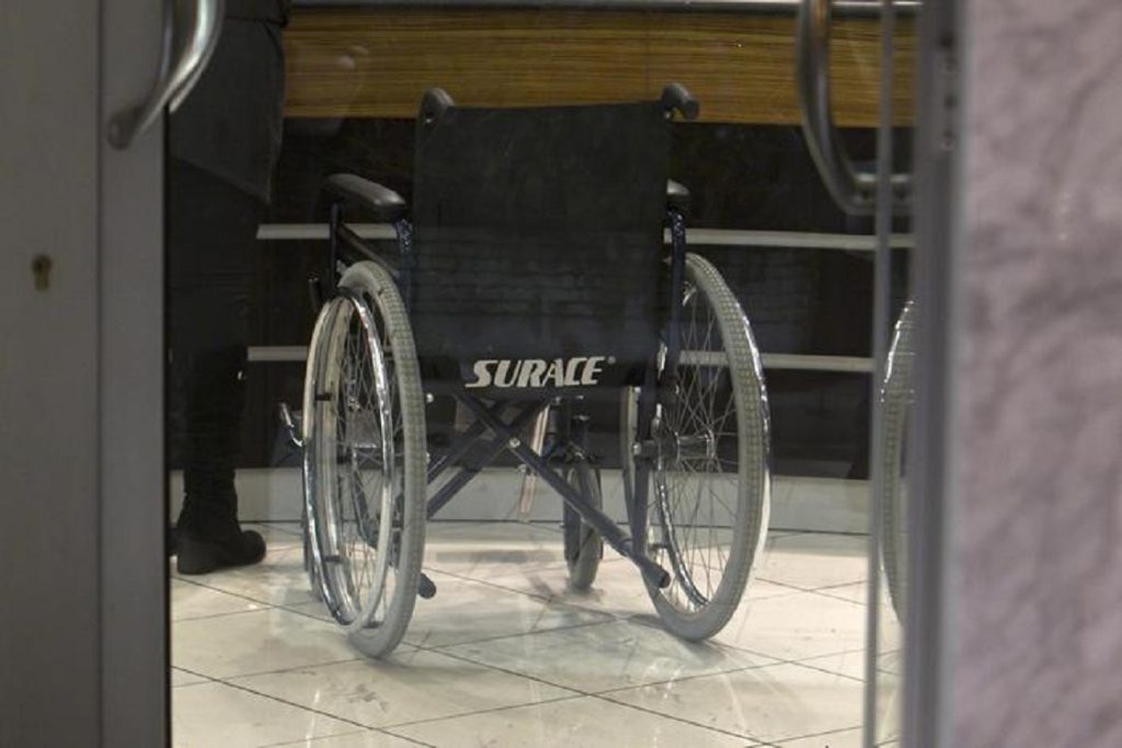 sedia a rotelle