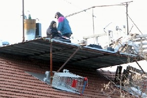 La polizia sgombera Casa Brancaleone