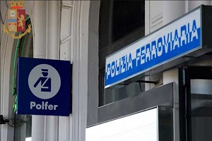 polfer arrestati algerino e marocchino per furto