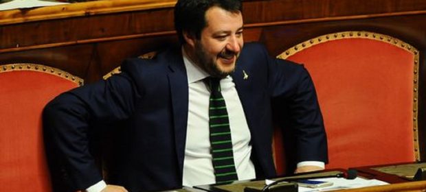 dimesso salvini
