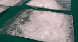 Un filippino di 52 anni è stato arrestato per detenzione di droga ai fini di spaccio. La polizia lo ha trovato in via Porpora, zona Lambrate, arrestati due spacciatori cinesi 5000 dosi di shaboo