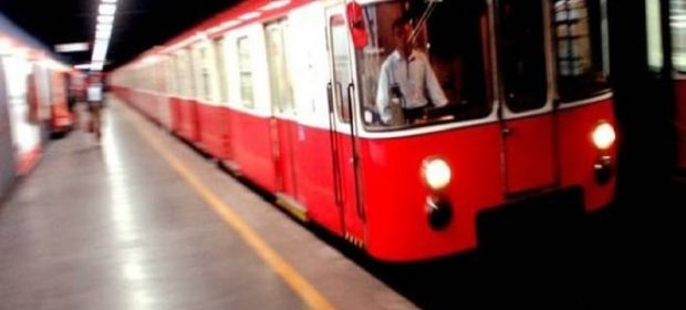 disservizio metropolitane milanesi leva di emergenza brusche frenate frenata improvvisa metropolitana codice rosso metrò