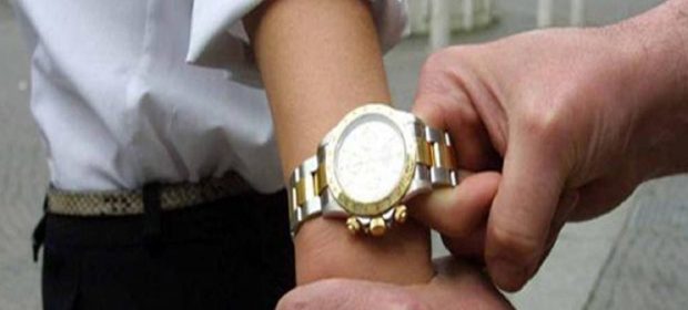 furto orologio Enjoy