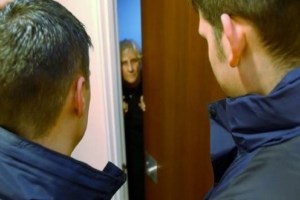 Attenzione: falsi medici tentano di truffare anziani Da Napoli per truffare anziani rilevatori figlia benzodiazepine tecnico del gas Palmanova donna Anziana truffata