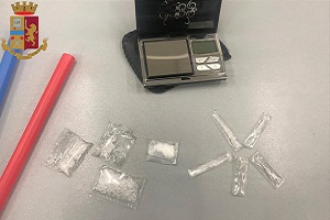 50 grammi di shaboo Donna arrestata per spaccio di shaboo