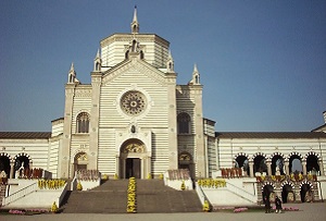Approvate le modifiche al regolamento dei servizi funebri e cimiteriali Monumentale. torna la rassegna Museo a cielo aperto Ripartono le visite guidate al Cimitero Monumentale Famedio