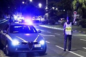 Fermato a un controllo anti-covid viene arrestato per furto posto di blocco ritirata la patente