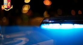 Arrestato rapinatore in via Scarlatti Arrestato mentre armato di coltelli danneggiava auto Controlli di Polizia nei luoghi della movida Avventori di un ristorante bloccano ladro Quattro agenti aggrediti in una notte Tre arresti per spaccio in centrale e Mecenate La Polizia arresta spacciatore di MDMA Tre extracomunitari arrestati per spaccio Rapina in strada la Polizia di Stato arresta tre ragazzi Rapinavano tassisti Marocchino sfonda la vetrina di una farmacia Arrestato spacciatore marocchino in via Sforza droga nelle mutande polizia Via Toqueville detenzione di stupefacenti