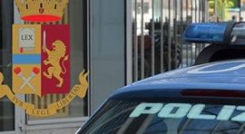 arrestato sotto casa della madre polizia