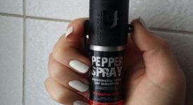 Spray urticante in metro Spray al peperoncino in classe