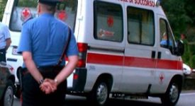 ambulanza caduta da quinto piano