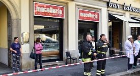 Crolla il controsoffitto in macelleria