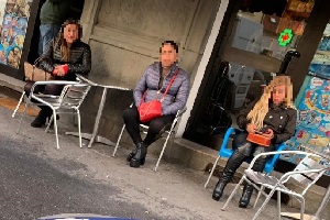Sanzionati transessuali che si prostituivano davanti a una scuola