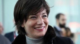 LARA COMI