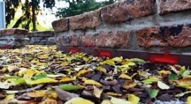 Imbrattato l'anfiteatro del Giardino dei Giusti