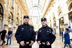 Poliziotti cinesi