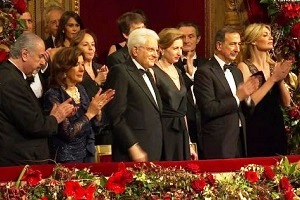 Prima della Scala lungo applauso per Mattarella