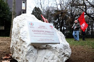 Sala si scusa con la famiglia Pinelli