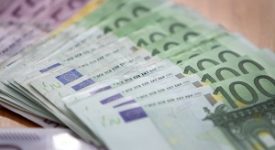Trovati in un muro 15 milioni in contanti della criminalità organizzata Trova portafoglio con 4.000 euro e lo consegna alla Polizia
