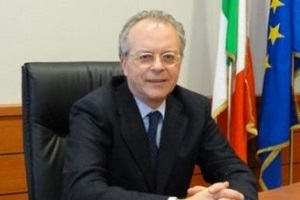 Prefetto: intensificheremo i controlli presto inizieranno gli sgomberi in via Gola renato saccone Diminuiscono i reati