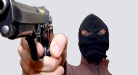 Rapina a mano armata in gioielleria del centro