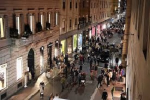Due furti a turisti nel quadrilatero della moda
