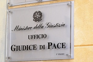 I Giudici di Pace temono di essere contagiati dai migranti