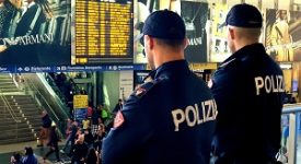 FdI: grazie a noi 100 nuove telecamere in Centrale Stazione Centrale: quattro arresti in un giorno Centrale: arrestato algerino per furto Polfer: 275 arresti nel 2021 Sedicenne algerino arrestato per rapina Stazione Centrale: bosniaca arrestata per furto Arrestata borseggiatrice bosniaca, De Corato: la quarantesima in un anno Stazione Centrale, arrestati due borseggiatori Borseggiatore libico arrestato in Stazione Centrale polizia