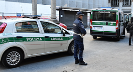 Quattro daspo a nordafricani per disordini in piazza MercantiControlli della Polizia Locale in Piazza Mercanti