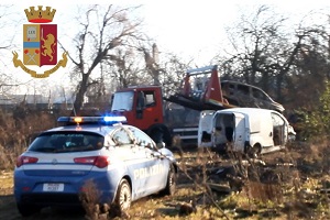 La Polizia bonifica un’area agricola a Muggiano