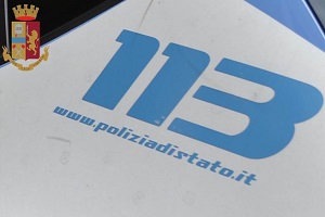 Arrestato evaso durante un permesso premio Marocchino arrestato per furto con destrezza Arrestato rapinatore marocchino Marocchino rapina anziano e viene arrestato Cinque arresti per droga Fingono malore per rapinare anziana, arrestati Lite fra due donne arrestato il fidanzato Camerunense ed Egiziano arrestati per spaccio Cocaina, eroina e hashish, arrestati tre marocchini Arrestato spacciatore tunisino in zona Monforte Vittoria Si oppone a controllo e aggredisce agenti, arrestata Marocchino arrestato per furti a bordo d’auto all’esterno dell’Ospedale di Niguarda Danneggia auto in strada, arrestato POLIZIA Domenica di controlli e sanzioni a chi violava i divieti