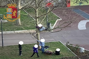 In cinque al parco, denunciati