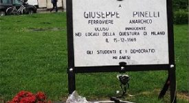 De Corato: rimuovere la targa abusiva per Pinelli