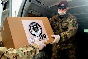 Arrivano anche a Milano gli aiuti dell'European Paratroopers Association