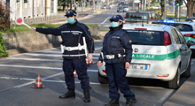 Incassi delle multe destinati alla manuntenzione stradale Nel mese di maggio 15.000 controlli della Polizia Locale Nel fine settimana operativi 1.500 agenti della Polizia Locale