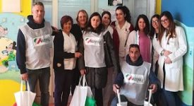 Forza Nuona: partigiani sui balconi a cantare, noi negli ospedali ad aiutare