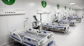Riapre l'ospedale in Fiera Covid: diminuiscono i ricoveri e 30 i decessi Covid: forte calo ricoveri e 87 i decessi Covid: 997 nuovi positivi e 62 morti Covid: calano ancora i ricoveri Covid: deciso calo di ricoverati e tasso di positività A fronte di 31.809 tamponi effettuati, sono 1.535 i nuovi positivi (4,8%) al coronavirus registrati in Lombardia nelle ultime 24 ore Covid: scendono sotto i 4.000 i ricoverati Coronavirus: in calo ricoveri e decessi Per la prima volta dall'inizio della seconda ondata calano i ricoverati Fiera: arrivano rinforzi dagli altri ospedali Gallera: continua il calo dei pazienti ricoverati nei reparti di degenza ordinaria Lombardia: meno di 100 i ricoverati in terapia intensiva ospedale in fiera Fontana: anche al Senato fake news pericolose