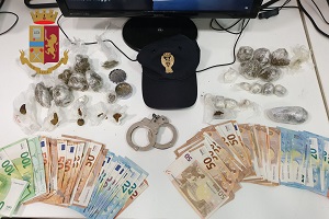 Arrestati due pusher in trasferta