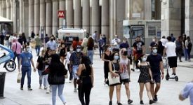 Calano i contagi, solo 25 a Milano