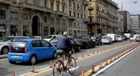 Commercianti contro la ciclabile di Corso Buenos Aires
