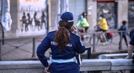 Sala: chiudere i locali che non rispettano le regole