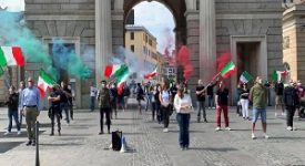 Le Mascherine Tricolori tornano in Piazza XXV aprile