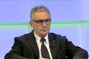 Minacce a Pregliasco. Fontana: clima d'odio colpisce anche i medici