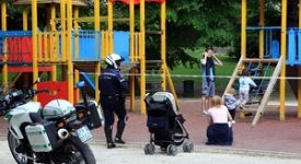 Scavuzzo: troppa gente nelle aree gioco. De Chirico: le faccia sorvegliare dalle associazioni d'arma