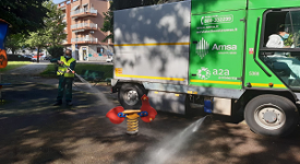 Al via la pulizia profonda di Amsa su 402 aree gioco