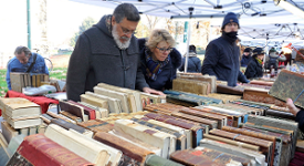 Da lunedì 25 nei mercati tornano i generi non alimentari