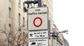 Area C. De Chirico (FI): Intervenga il Prefetto. De Corato (FdI): strumento per tartassare i milanesi Il 3 giugno torna l'Area, ma non la B
